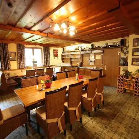 Apartment In Near Hiking Trails, Cleaning Included *