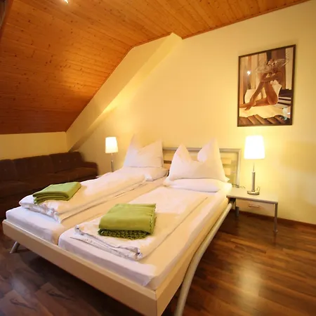 Apartment In With Outdoor Pool, Cleaning Included *